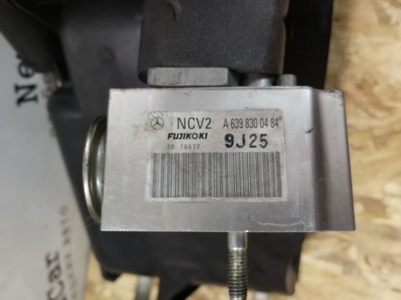 Отопитель дополнительный Mercedes Vito 2008 639