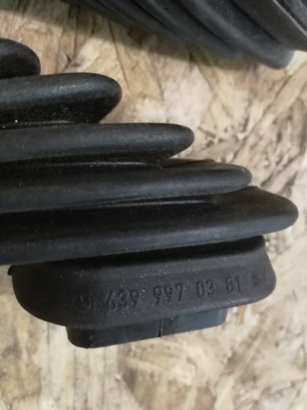 Гофра проводки двери Mercedes Vito 2008 639
