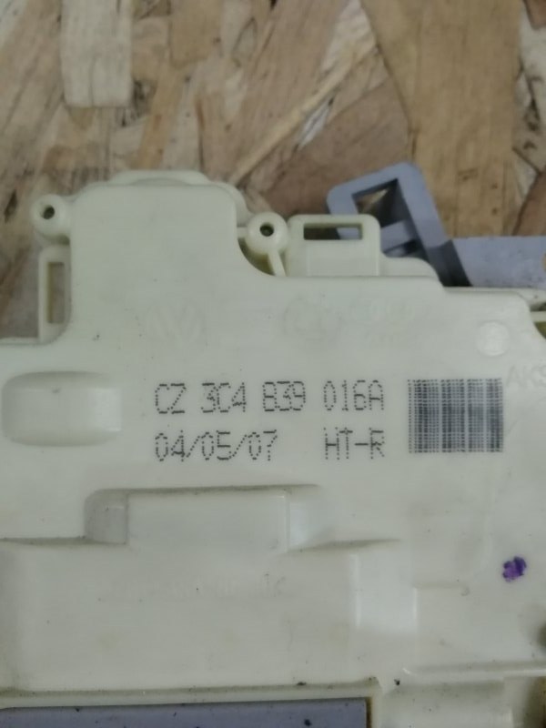 Замок двери Volkswagen Passat B6 2007 Седан