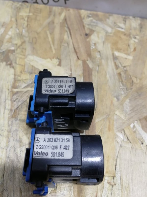 Кнопка стеклоподъемника Mercedes Vito 2008 639