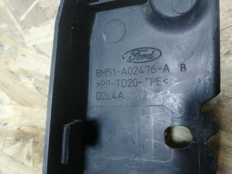Накладка крыла FORD FOCUS 2 РЕСТАЙЛИНГ 2010 Хэтчбек