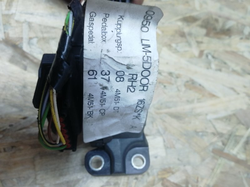 Педаль газа FORD FOCUS 2 РЕСТАЙЛИНГ 2010 Хэтчбек