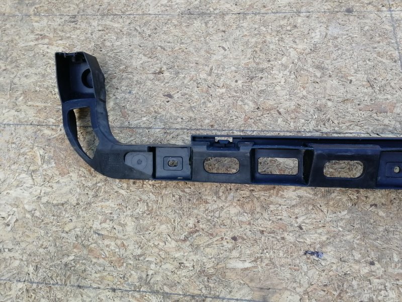 Кронштейн бампера Volkswagen Passat B6 2006 Седан