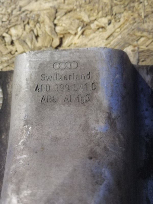 Кронштейн передней балки AUDI A6 C6 Allroad quattro 2007 4F