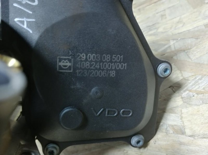 Коллектор впускной Volkswagen Passat B6 2006 Седан
