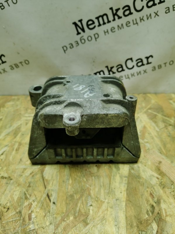 Опора двигателя Volkswagen Passat B6 2006 Седан