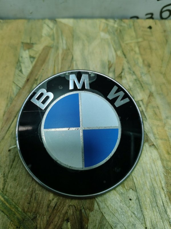 Эмблема BMW 5-Series 1996 E39