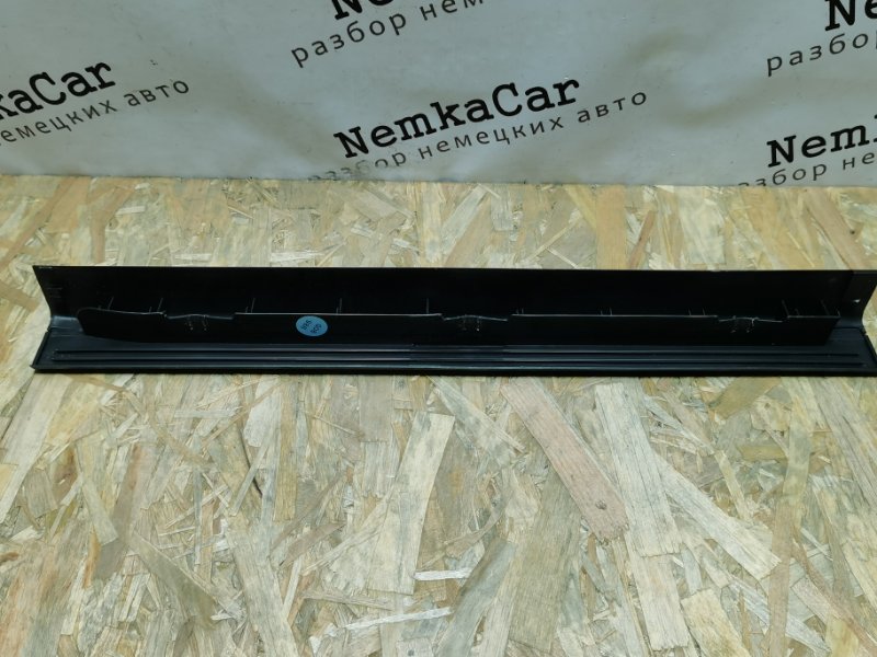 Накладка порога внутренняя Mercedes C-Class W204 2010 C180 CGI