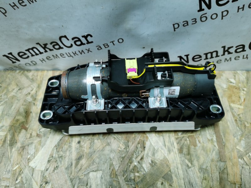 Подушка безопасности пассажира Volkswagen Tiguan 2009 5N1
