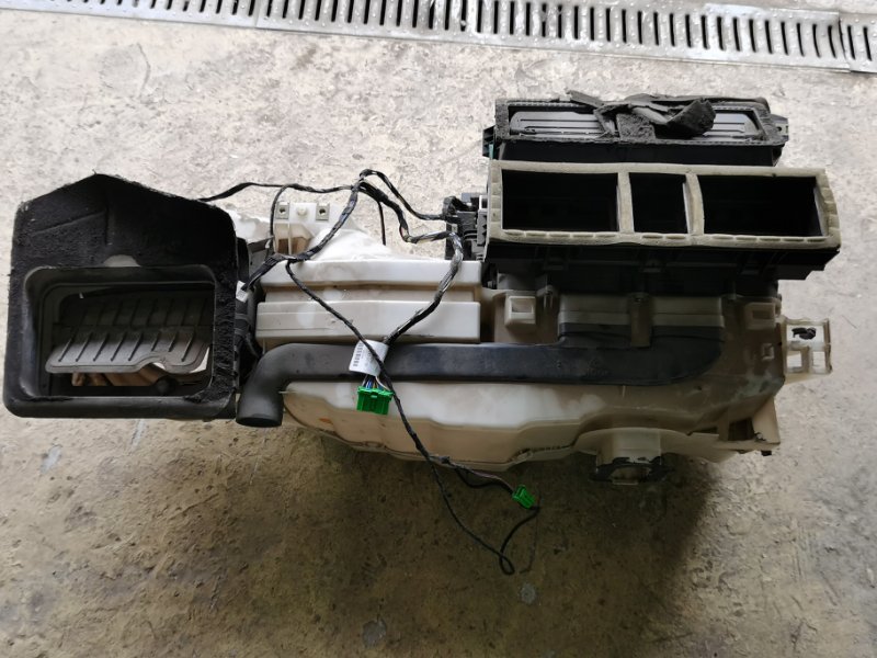 Корпус печки VOLVO XC90 2004