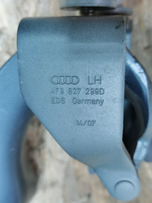 Петля двери багажника AUDI A6 C6 Allroad quattro 2007 4F
