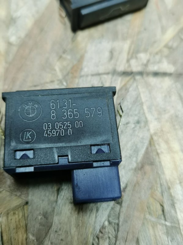 Кнопка багажника BMW 5-Series 2002 E39