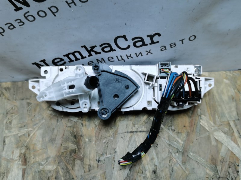 Блок управления отопителем FORD FOCUS 2 РЕСТАЙЛИНГ 2010 Хэтчбек