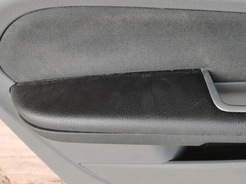 Обшивка двери FORD FOCUS 2 РЕСТАЙЛИНГ 2010 Хэтчбек
