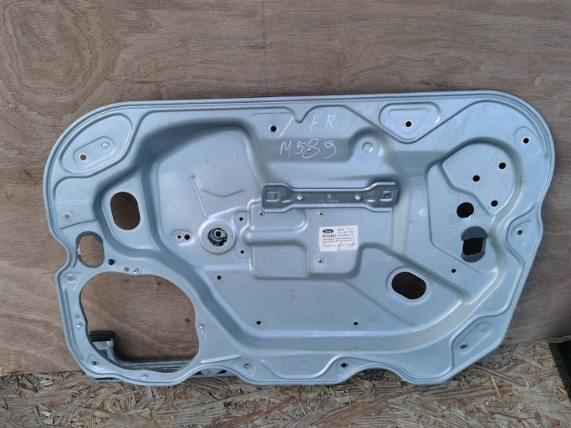 Стеклоподъемник FORD FOCUS 2 РЕСТАЙЛИНГ 2010 Хэтчбек