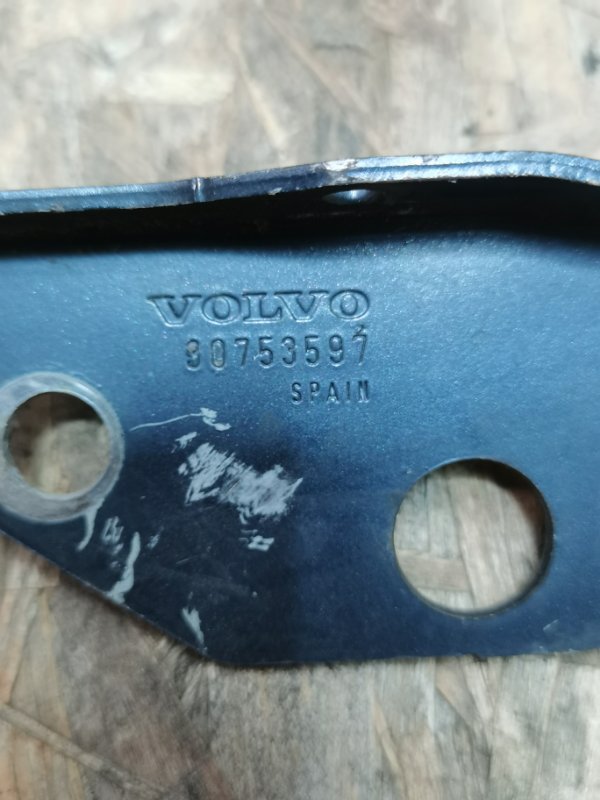 Петля капота volvo C30