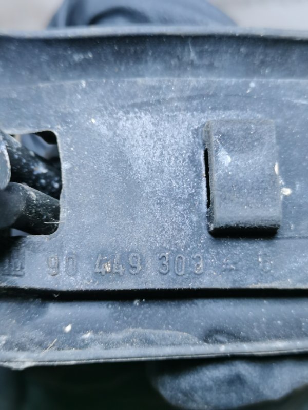 Отбойник заднего дивана OPEL Vectra B 2000