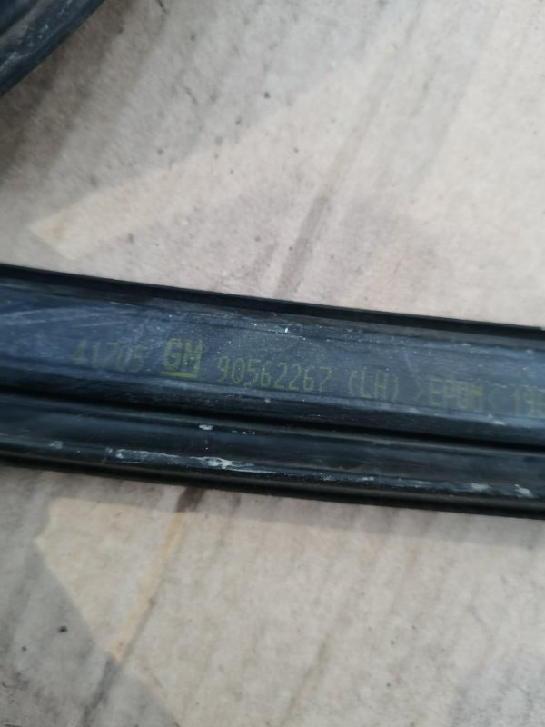 Уплотнительная резинка OPEL ASTRA-G 1999 HB