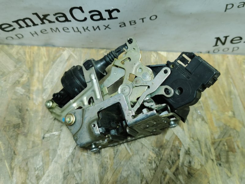 Замок двери Mercedes W210 Рест 2000 Седан