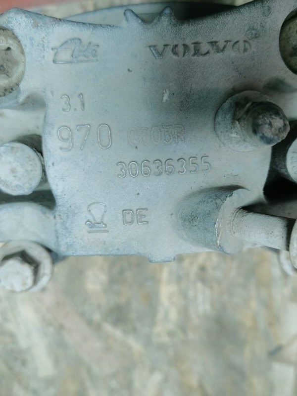 Суппорт VOLVO XC90 2004