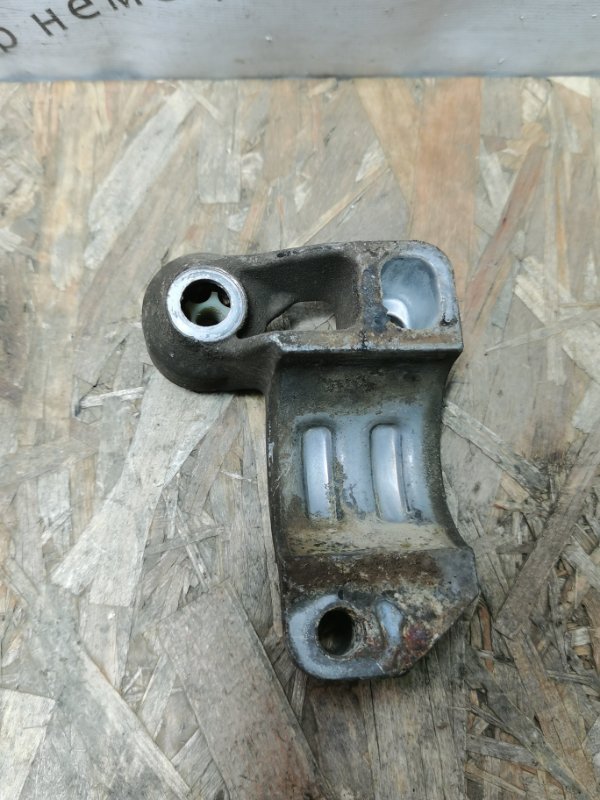 Кронштейн стабилизатора Mercedes W211