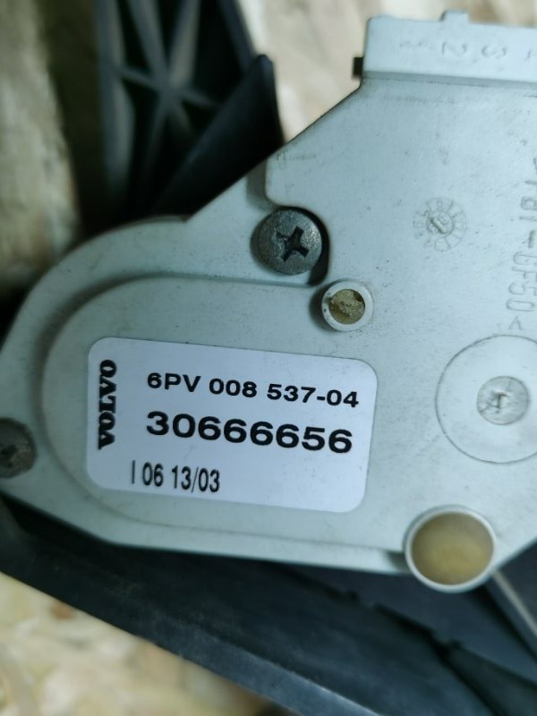 Педаль газа VOLVO XC90 2004