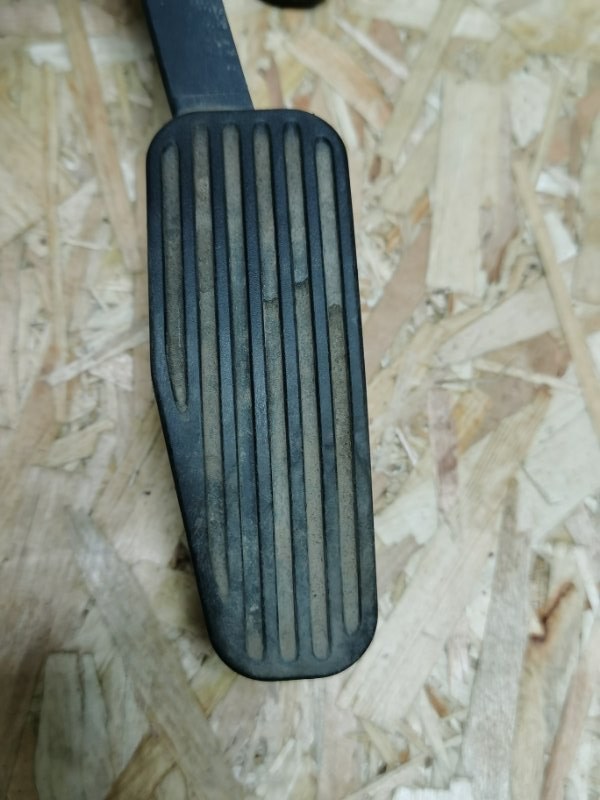 Педаль газа VOLVO XC90 2004