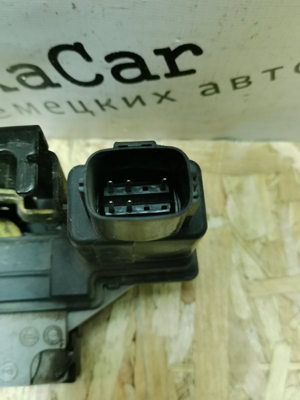 Замок двери VOLVO XC90 2004