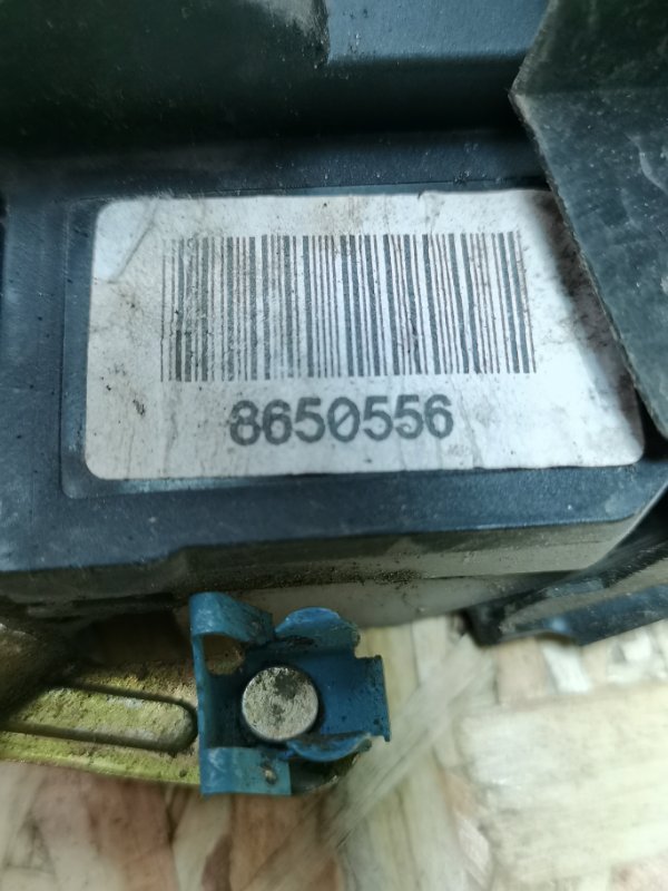 Замок двери VOLVO XC90 2004