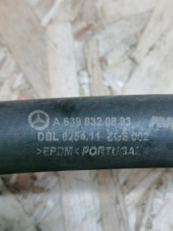 Патрубок системы охлаждения Mercedes Vito 2013 639 рест