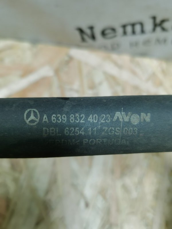 Патрубок отопителя Mercedes Vito 2006 639