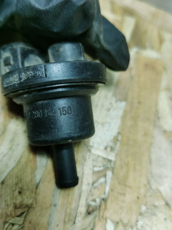 Клапан вентиляции топливного бака BMW 5-Series 1989 E34