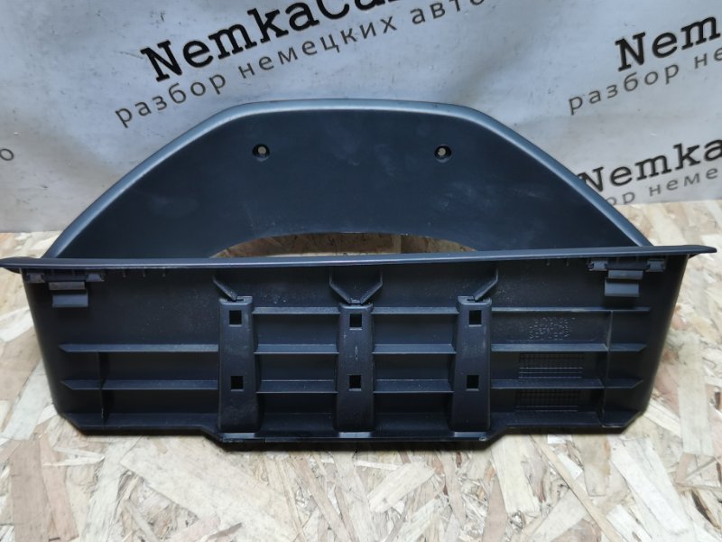 Рамка щитка приборов VOLVO XC90 2004