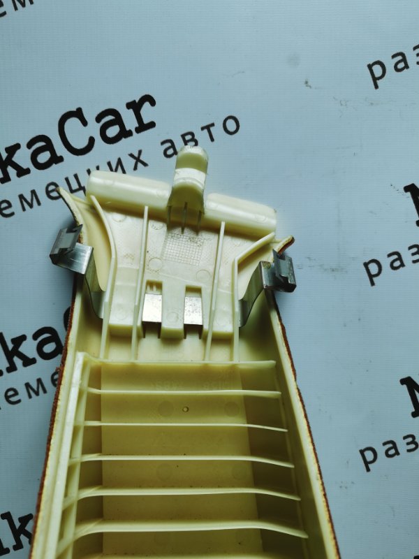 Накладка центральной стойки VOLVO XC90 2004