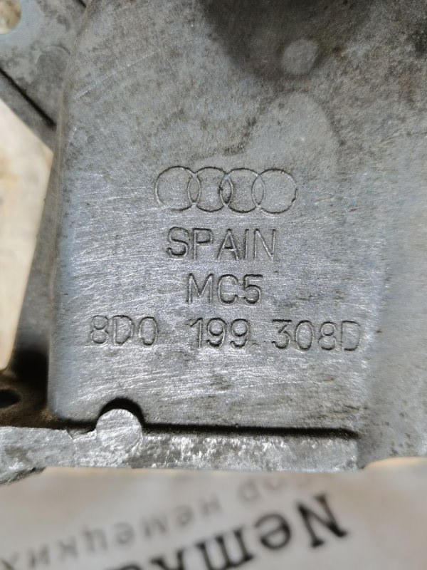 Кронштейн двигателя AUDI A6 C5 1998 C5