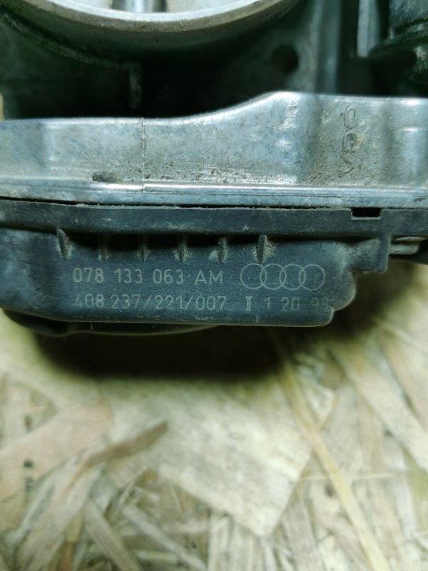 Дросельная заслонка AUDI A6 C5 1998 C5