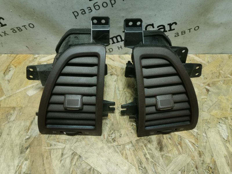 Дефлектор воздушный INFINITI FX35/QX70 2008 S51