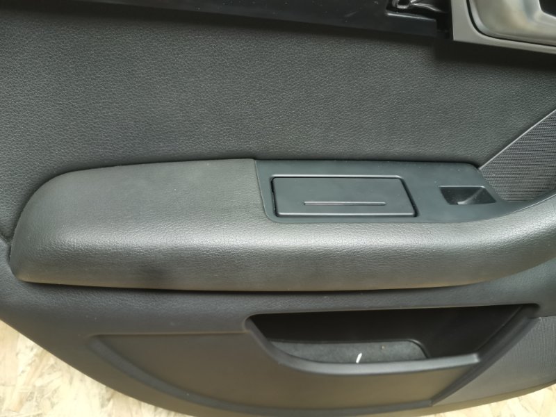 Обшивка двери AUDI A6 C6 2011 Рест Седан S-Line