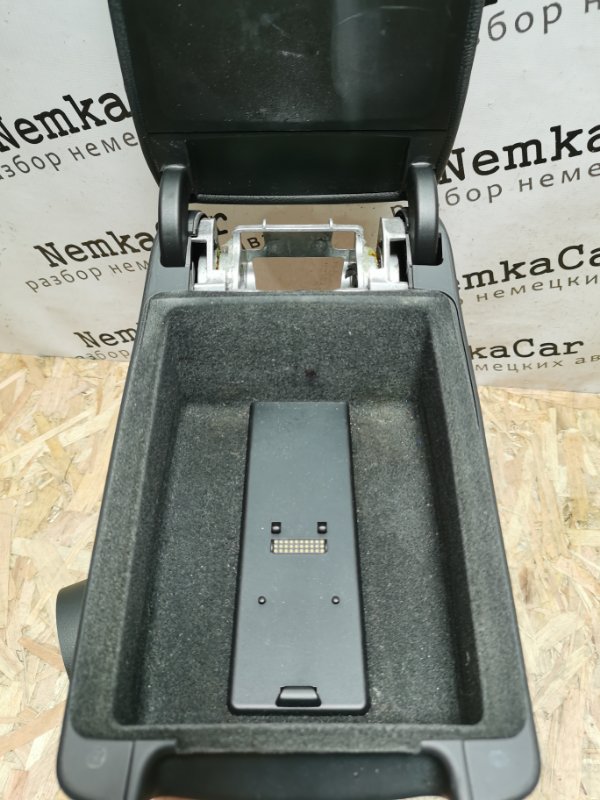 Подлокотник AUDI A6 C6 2011 Рест Седан S-Line