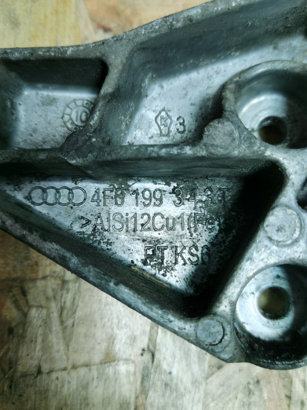 Кронштейн КПП AUDI A6 C6 2011 Рест Седан S-Line