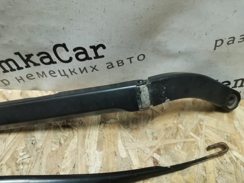 Поводок дворника INFINITI FX35/QX70 2008 S51