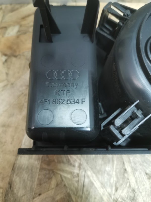 Подстаканник AUDI A6 C6 Allroad quattro 2007 4F