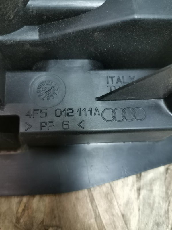 Ящик для инструмента AUDI A6 C6 Allroad quattro 2007 4F