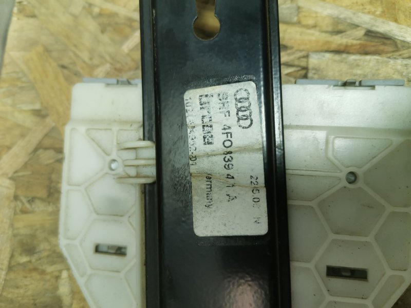 Стеклоподъемник AUDI A6 C6 Allroad quattro 2007 4F