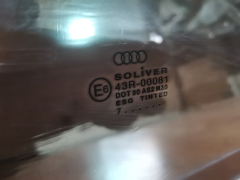 Стекло двери AUDI A6 C5 1998 C5