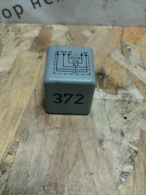 Реле топливного насоса AUDI A6 C5 1998 C5