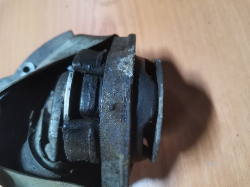 Опоры АКПП AUDI A6 C5 1998 C5