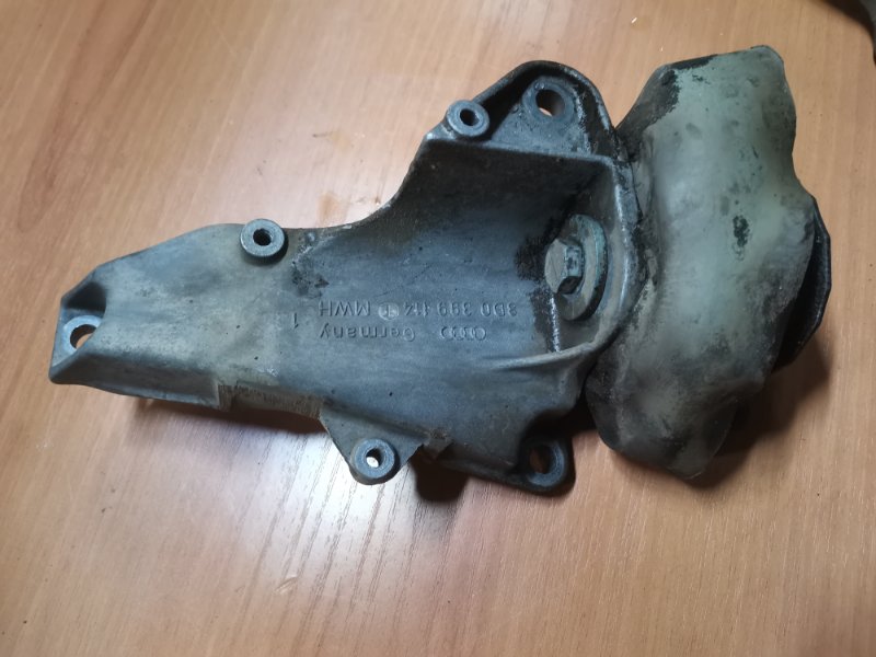 Опоры АКПП AUDI A6 C5 1998 C5