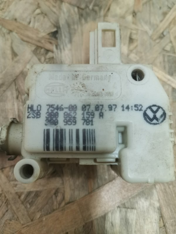 Замок лючка бензобака AUDI A6 C5 1998 C5
