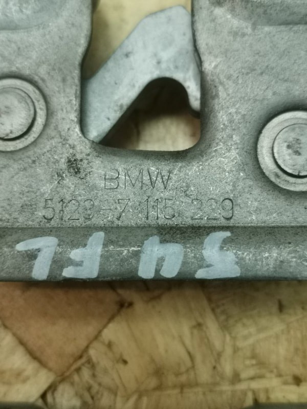Замок капота BMW 3-Series 2006 E91